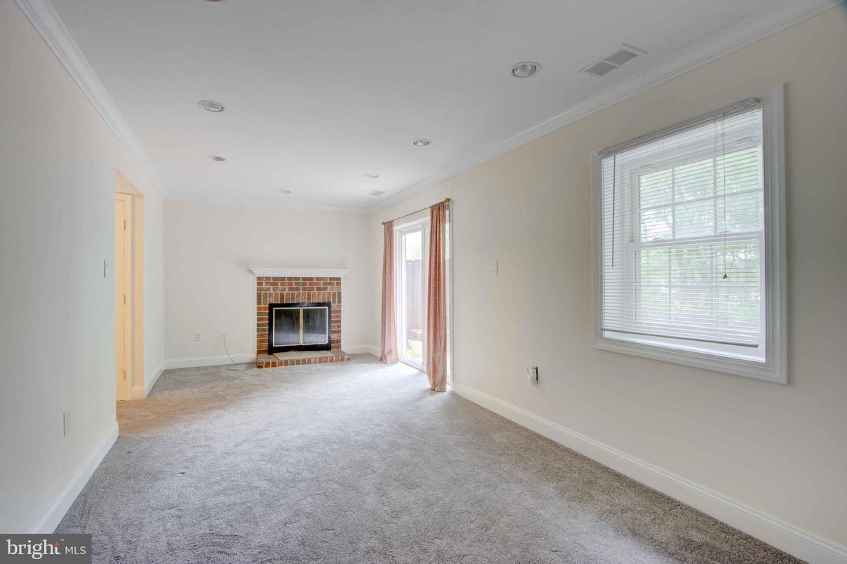 Empty room, Fireplace, Interior, Recessed Lighting