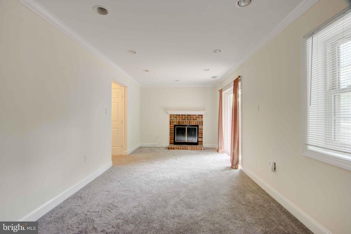 Empty room, Fireplace, Interior, Recessed Lighting
