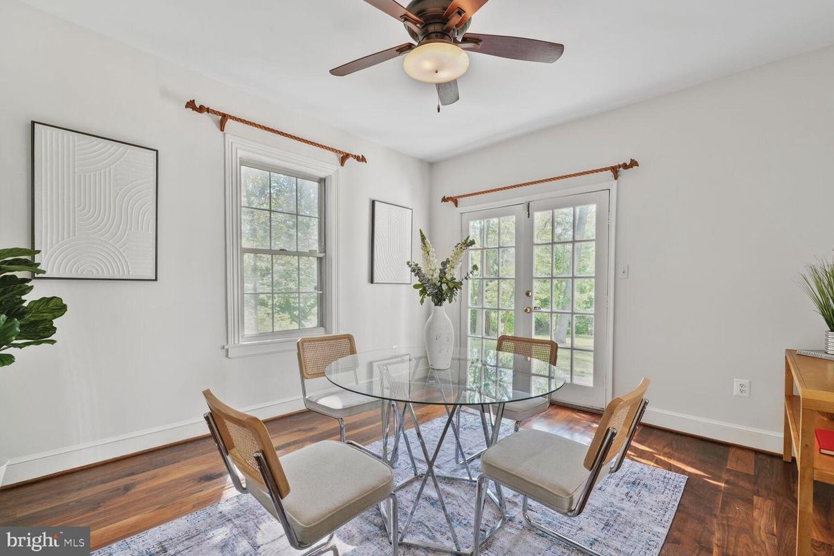 Dining room, Interior, Wood Texture Flooring
