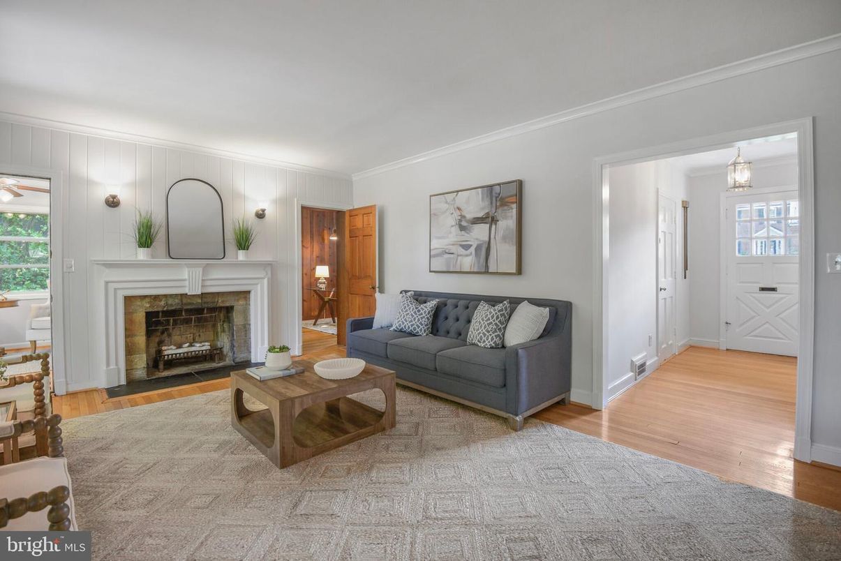Fireplace, Interior, Living room, Pendant Lights, Wood Texture Flooring