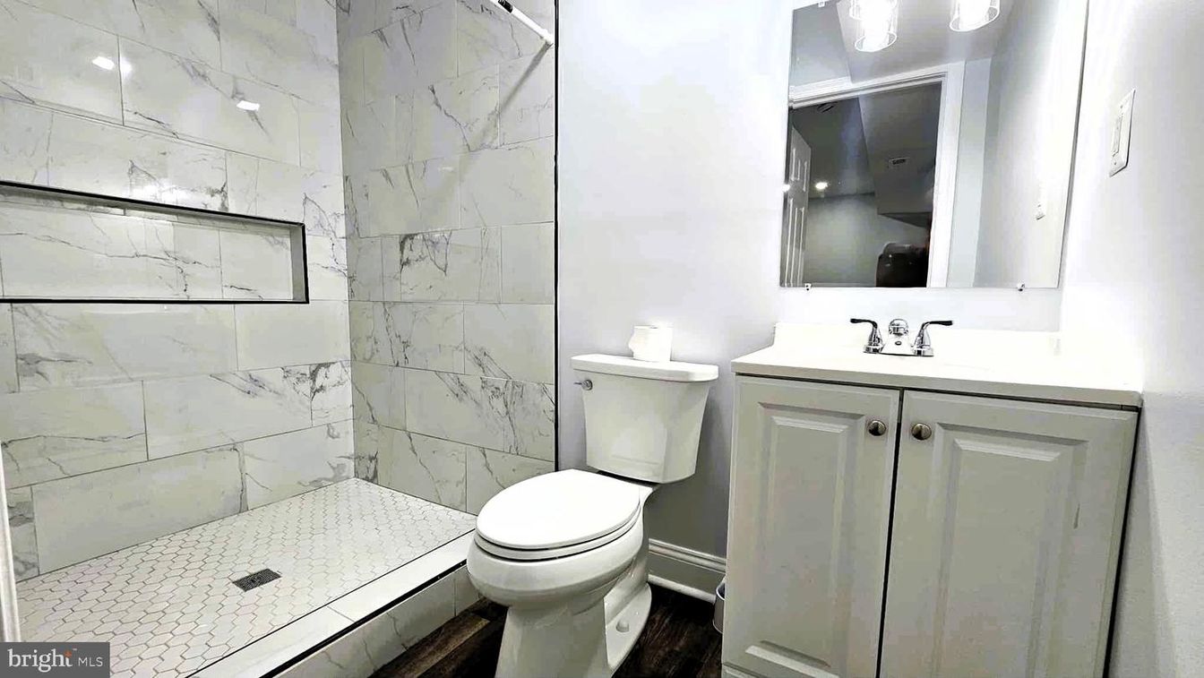 Bathroom, Interior, Marble Walls