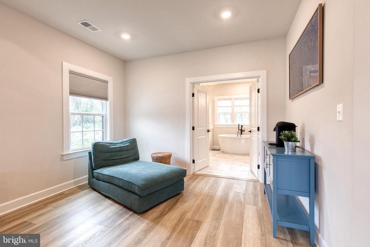 Bathroom, Free Standing Baths, Interior, Recessed Lighting, Wood Texture Flooring
