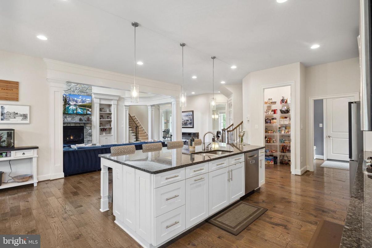 Fireplace, Interior, Kitchen, Living room, Pendant Lights, Recessed Lighting, Wood Texture Flooring