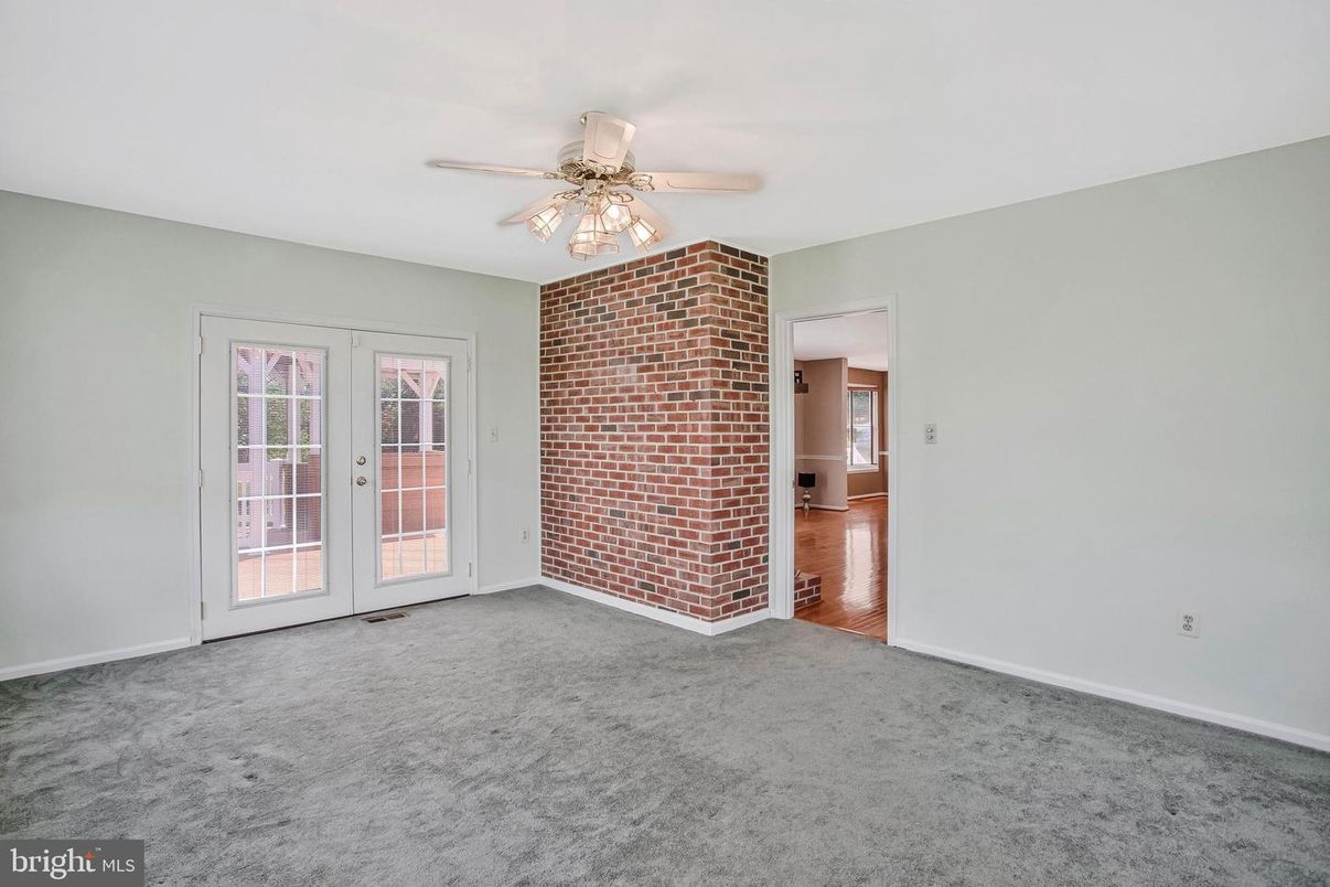 Empty room, Interior, Stone Walls, Wood Texture Flooring