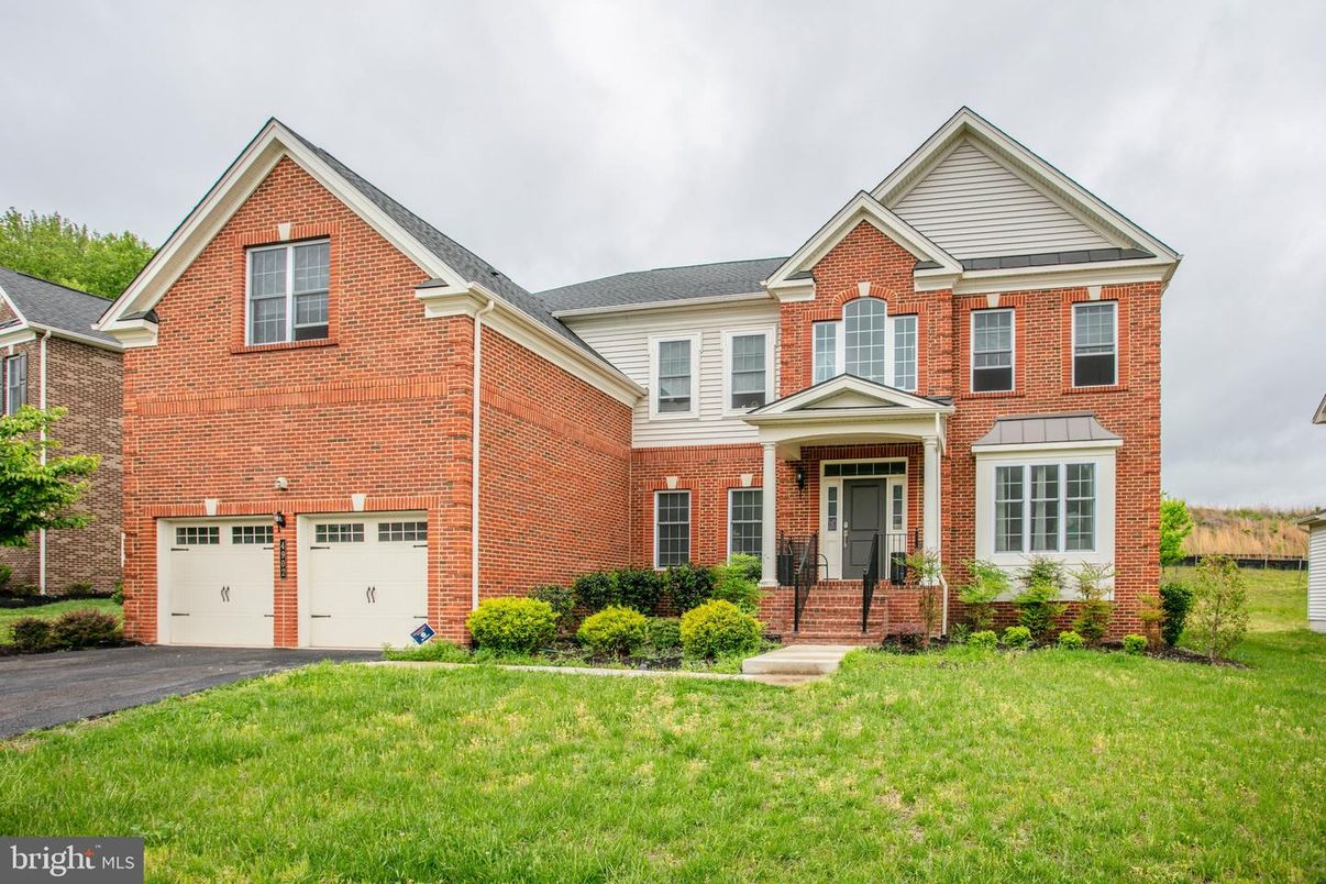 Attached, Exterior, Facade, Brick Facade, Brick Traditional