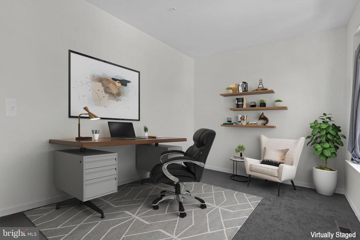 Home Office, Interior