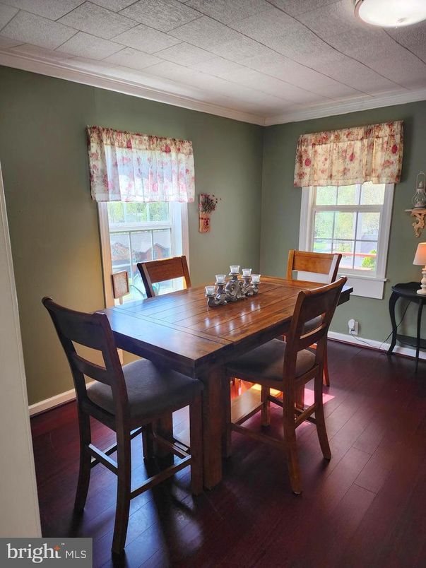 Dining room, Interior, Wood Texture Flooring