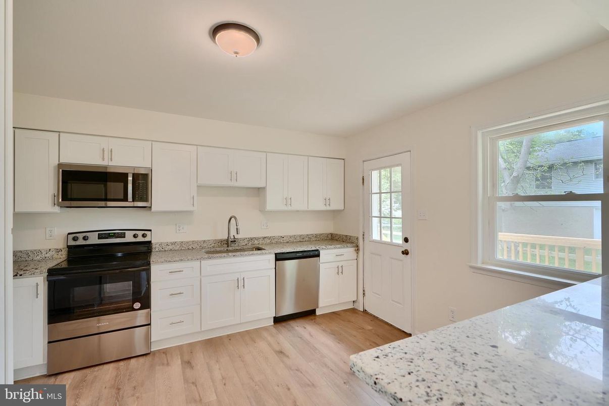 Interior, Kitchen, Stainless Steel Appliances, Wood Texture Flooring