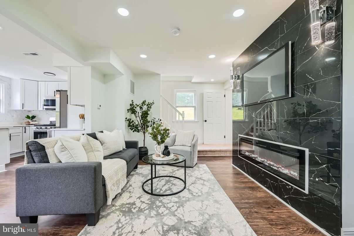 Fireplace, Interior, Kitchen, Living room, Marble Walls, Recessed Lighting, Wood Texture Flooring