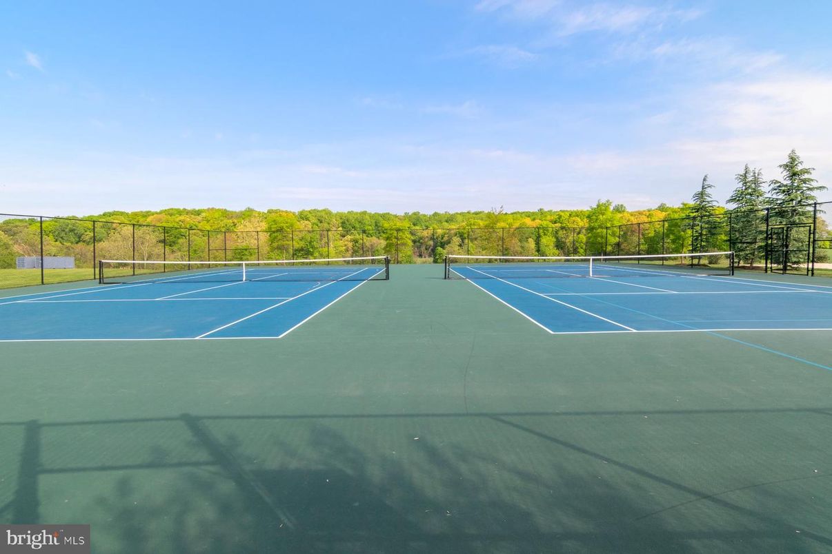 Exterior, Tennis Courts
