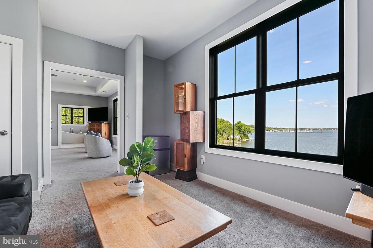 Interior, Living room, Recessed Lighting, Water