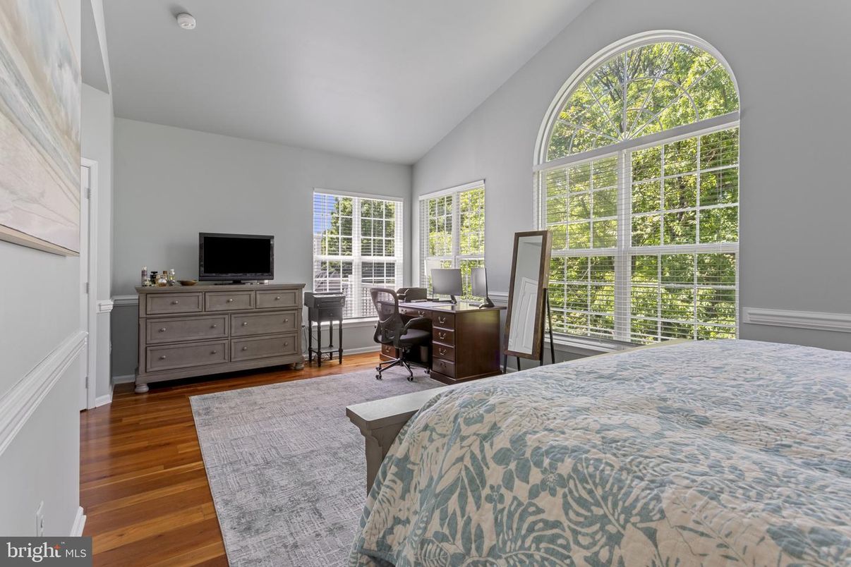 Bedroom, Home Office, Interior, Wood Texture Flooring