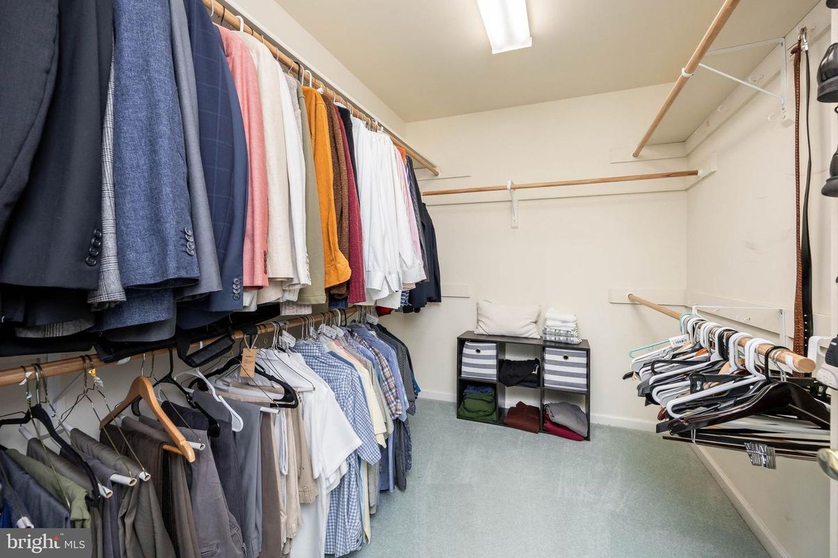 Interior, Walk-in Closets