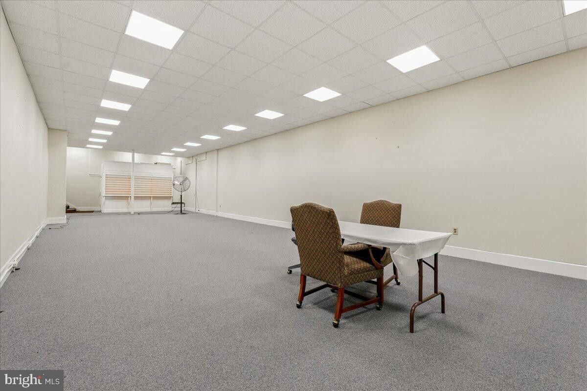 Dining room, Interior, Recessed Lighting