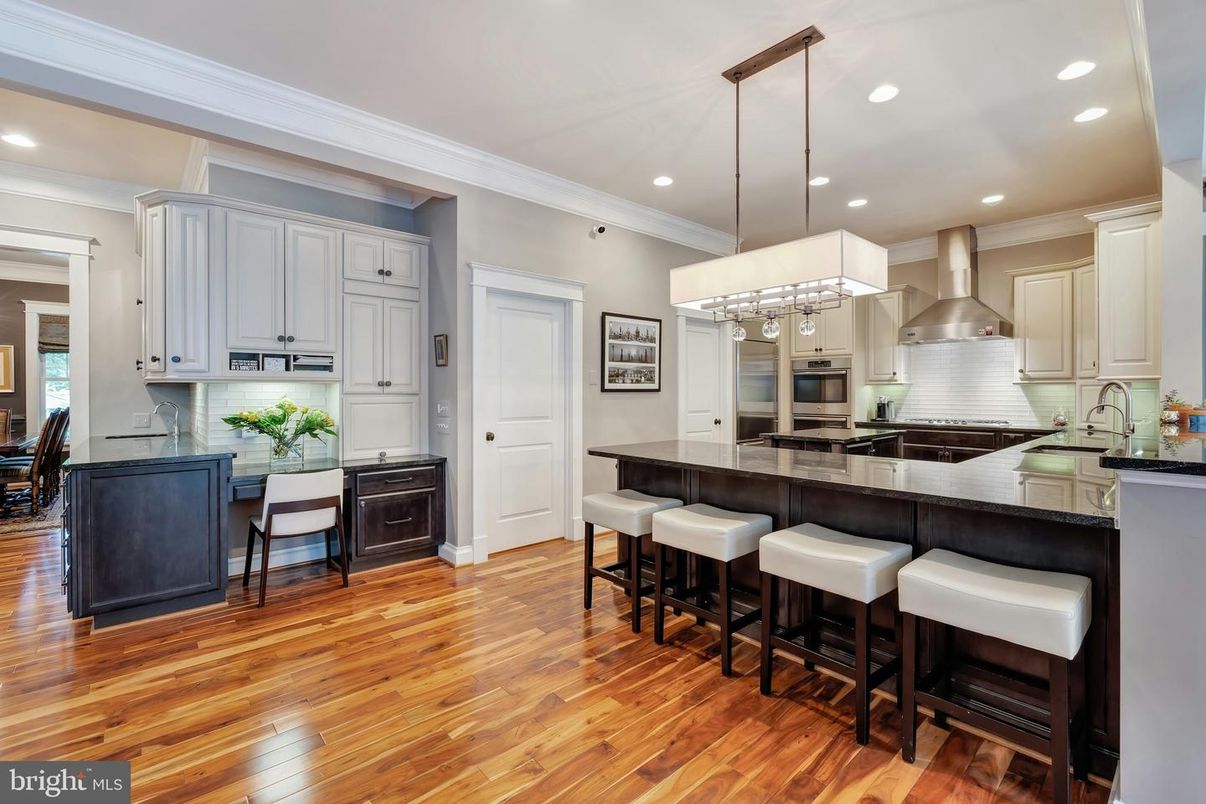 Chandelier, Interior, Kitchen, Pendant Lights, Recessed Lighting, Stainless Steel Appliances, Wood Texture Flooring