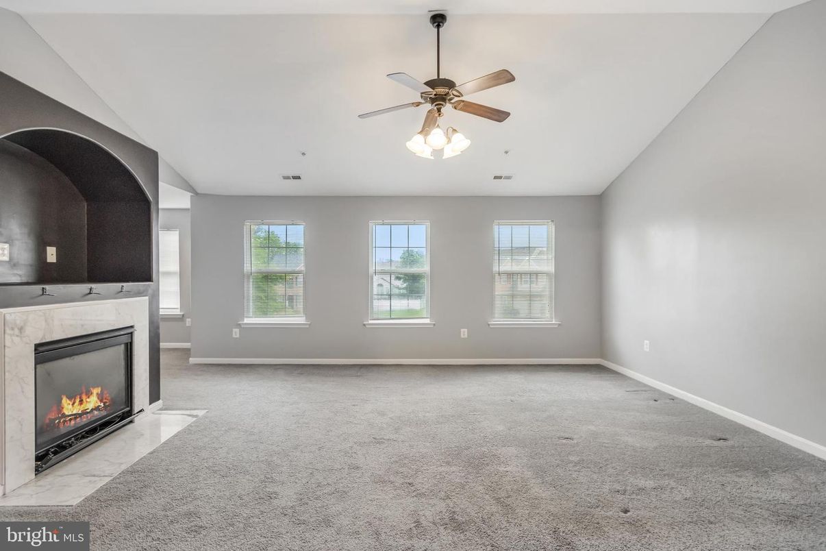 Empty room, Fireplace, Interior