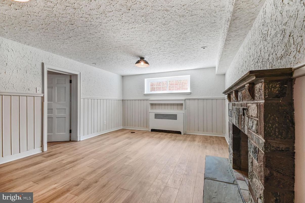 Empty room, Fireplace, Interior, Wood Texture Flooring