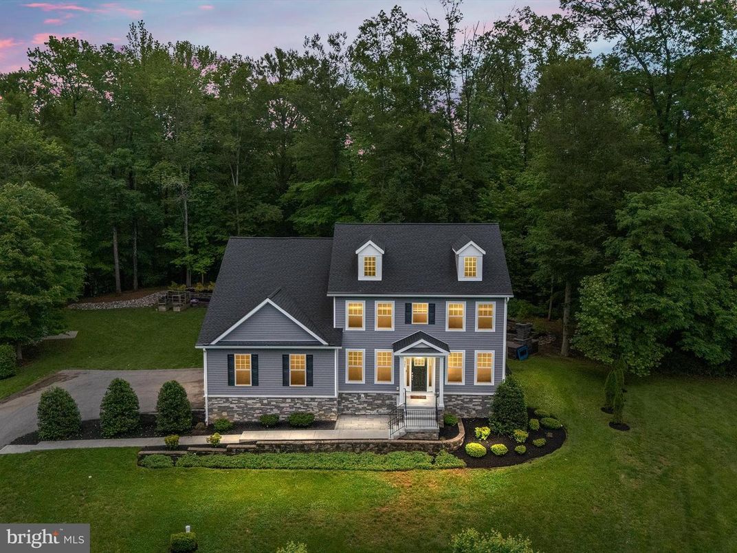 Backyard, Exterior, Facade, Georgian