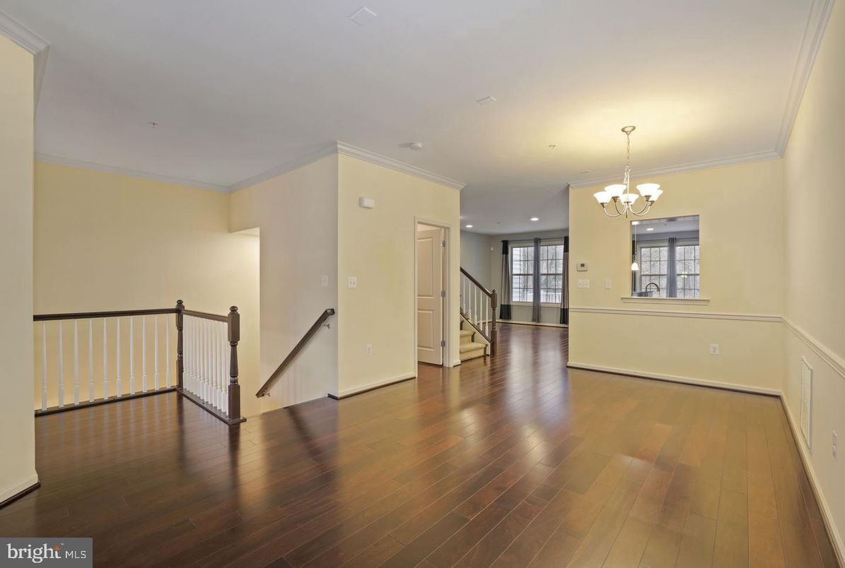 Chandelier, Empty room, Interior, Recessed Lighting, Wood Texture Flooring