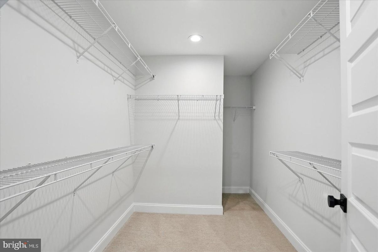 Interior, Recessed Lighting, Walk-in Closets