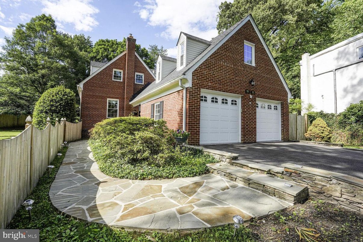 Attached, Exterior, Facade, Brick Facade, Tudor Revival