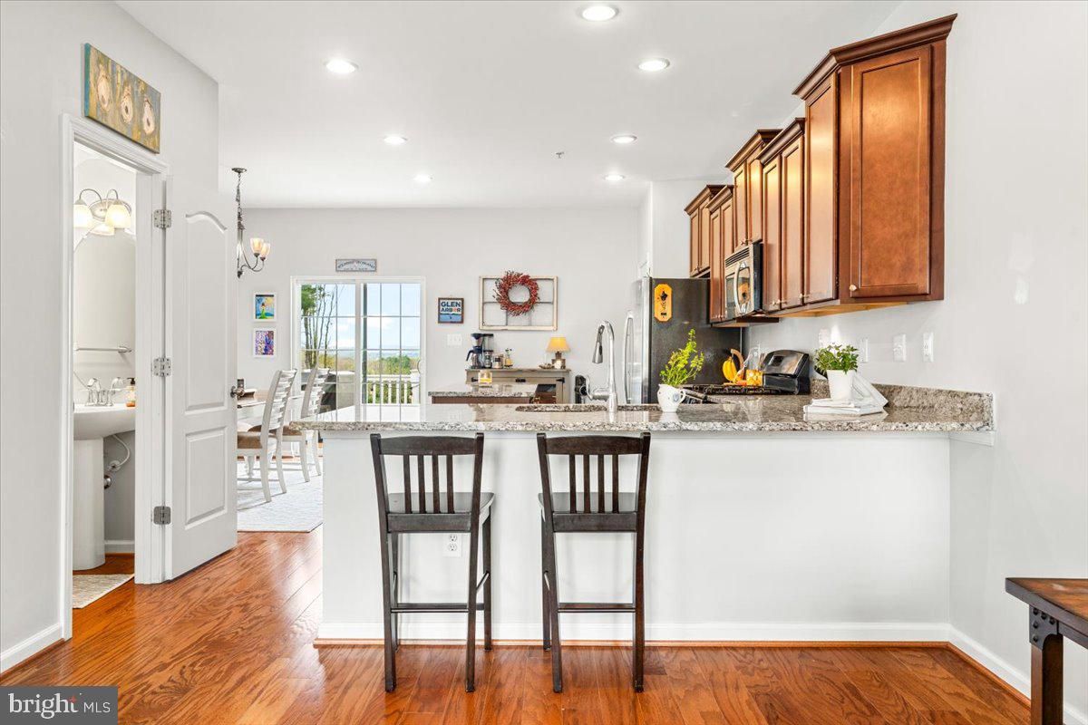 Chandelier, Dining room, Interior, Kitchen, Recessed Lighting, Wood Texture Flooring