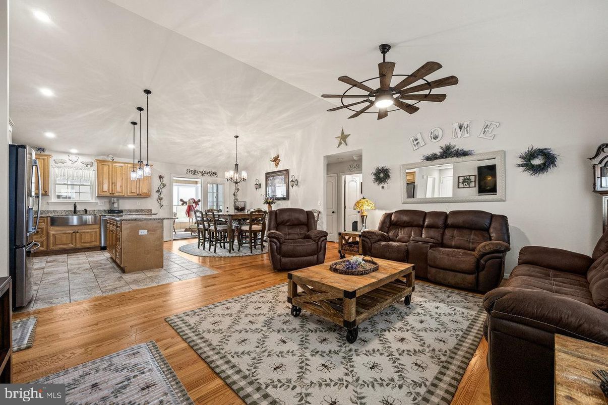 Chandelier, Dining room, Interior, Kitchen, Living room, Pendant Lights, Recessed Lighting, Wood Texture Flooring