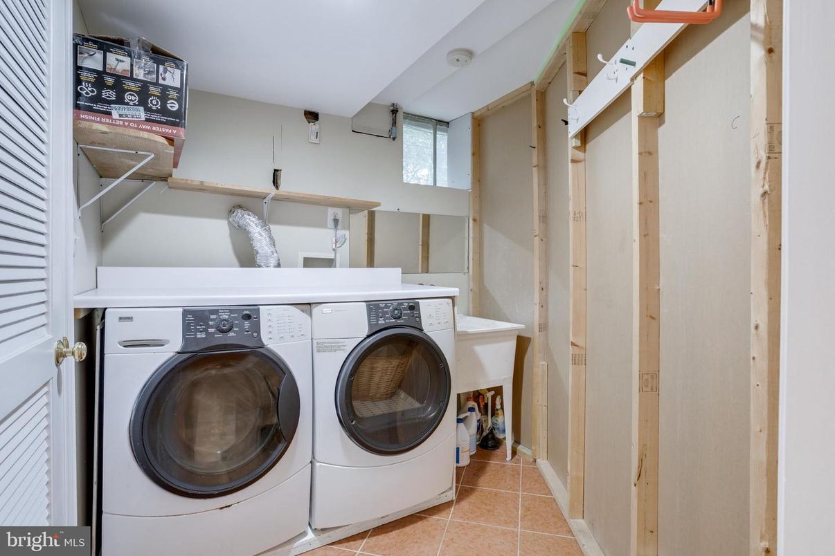 Interior, Utility Closets, Washer