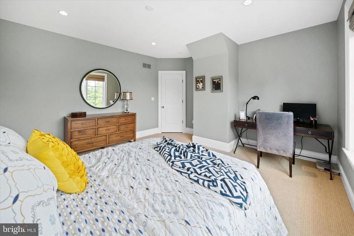 Bedroom, Home Office, Interior, Recessed Lighting