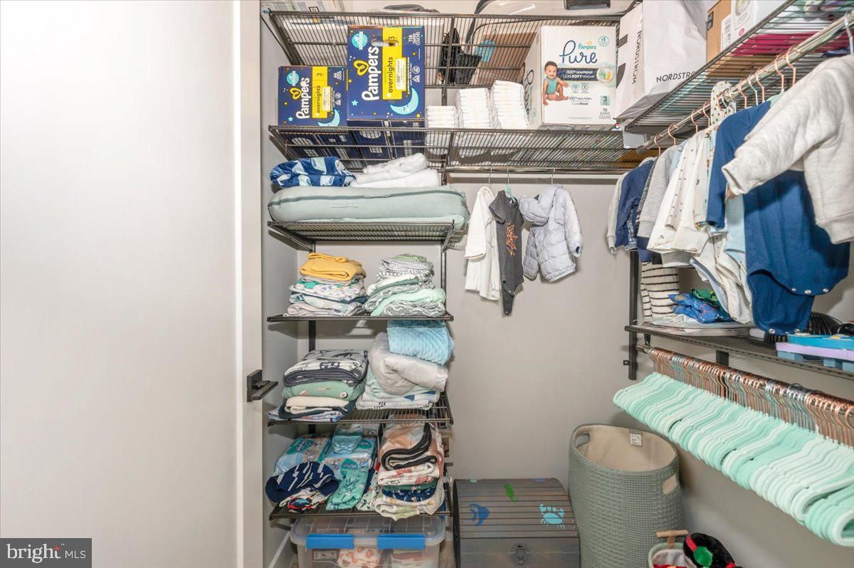 Interior, Walk-in Closets
