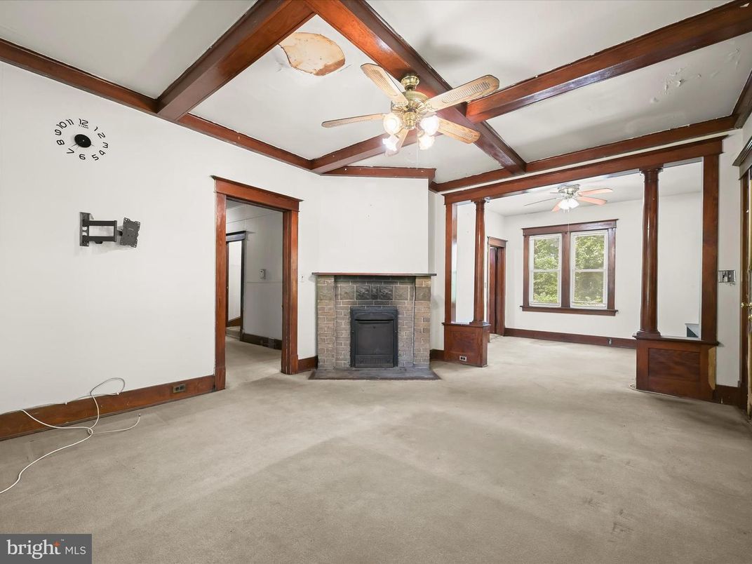 Empty room, Fireplace, Interior, Wooden Beams