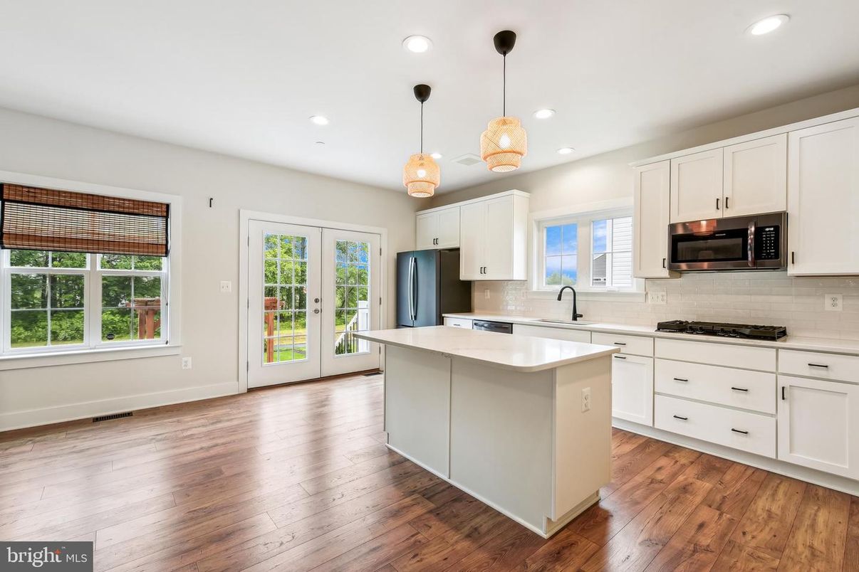 Interior, Kitchen, Pendant Lights, Recessed Lighting, Wood Texture Flooring