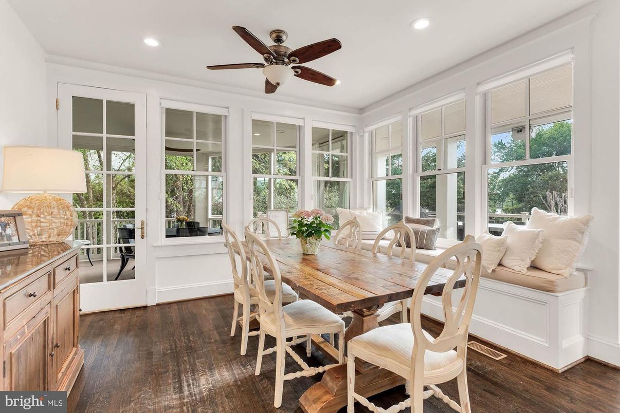 Dining room, Interior, Recessed Lighting, Sun Room, Wood Texture Flooring