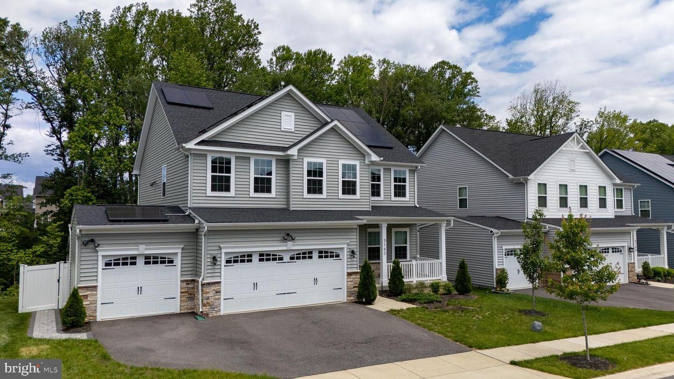 Attached, Exterior, Facade, Solar Panels, Farmhouse