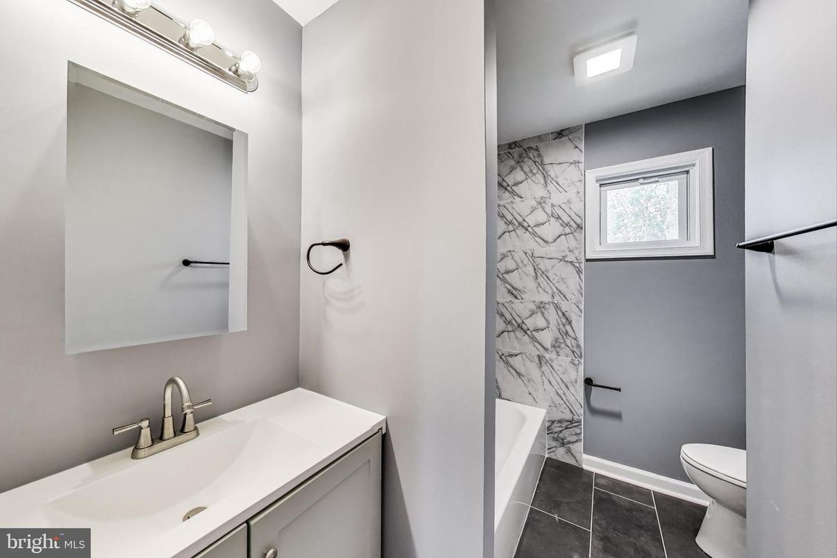 Bathroom, Interior, Marble Walls, Recessed Lighting