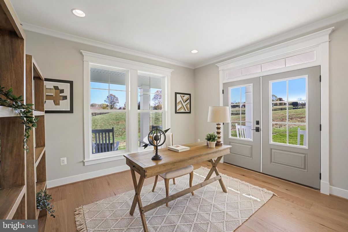Home Office, Interior, Recessed Lighting, Wood Texture Flooring