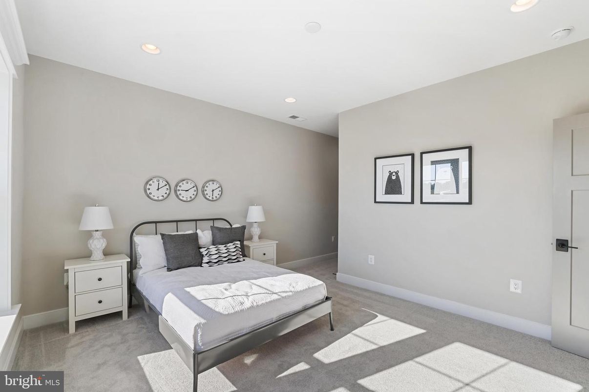 Bedroom, Interior, Recessed Lighting
