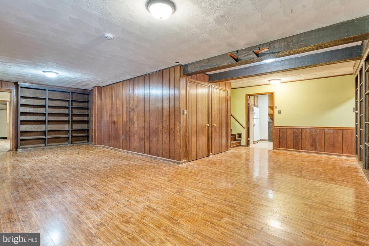 Empty room, Interior, Wood Texture Flooring, Wooden Walls