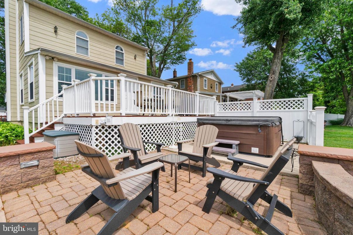 Exterior, Hot Tub
