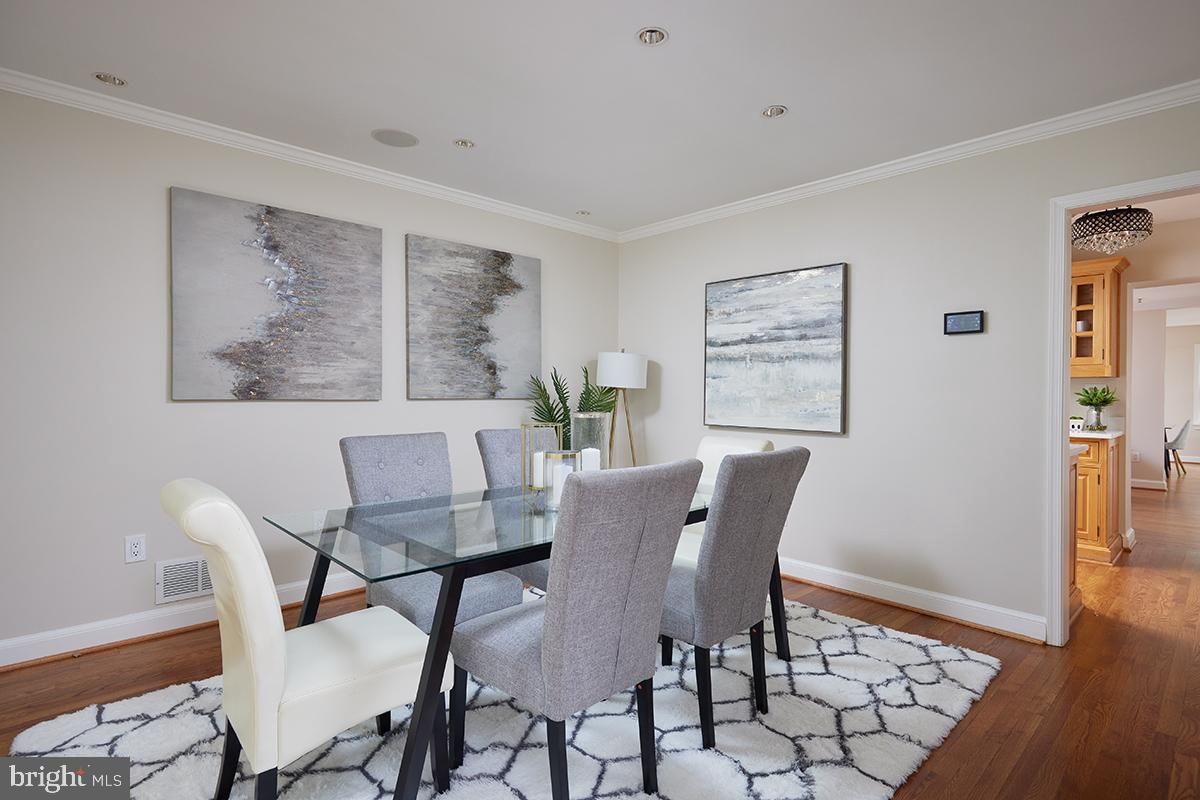 Dining room, Interior, Recessed Lighting, Wood Texture Flooring
