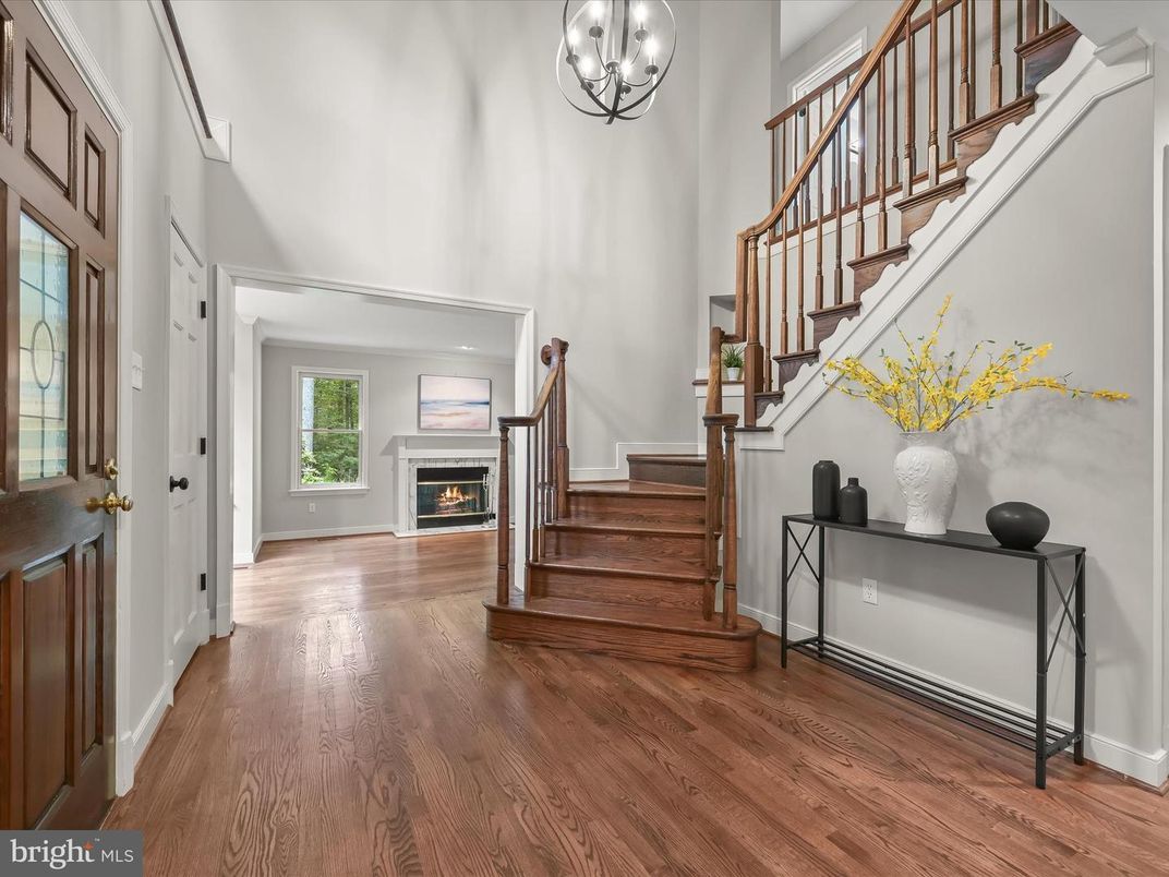 Fireplace, Interior, Pendant Lights, Wood Texture Flooring