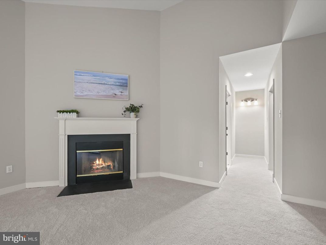 Fireplace, Interior, Recessed Lighting