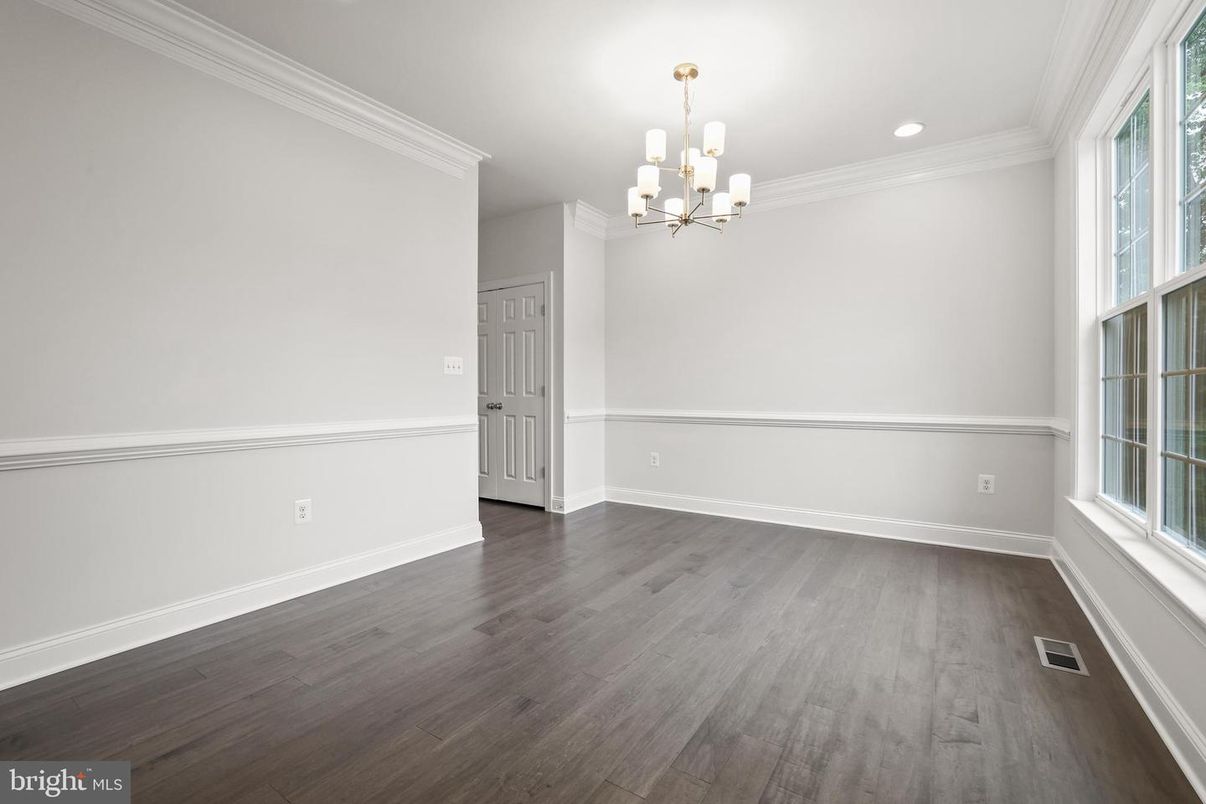 Chandelier, Empty room, Interior, Recessed Lighting, Wood Texture Flooring