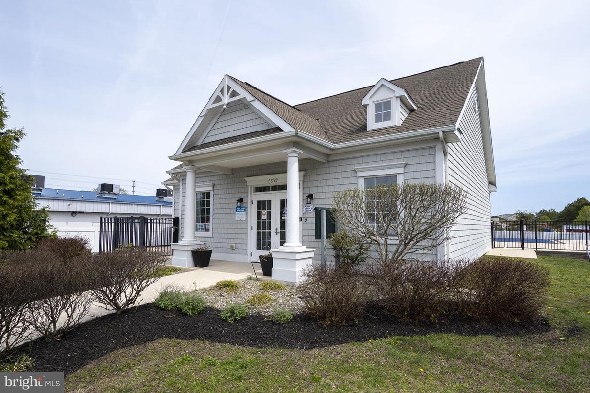 Exterior, Facade, Cape Cod