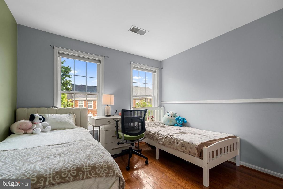 Bedroom, Home Office, Interior, Wood Texture Flooring