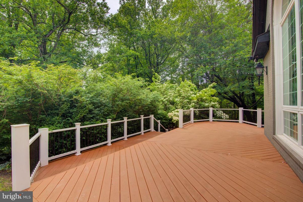 Exterior, Wood Texture Flooring