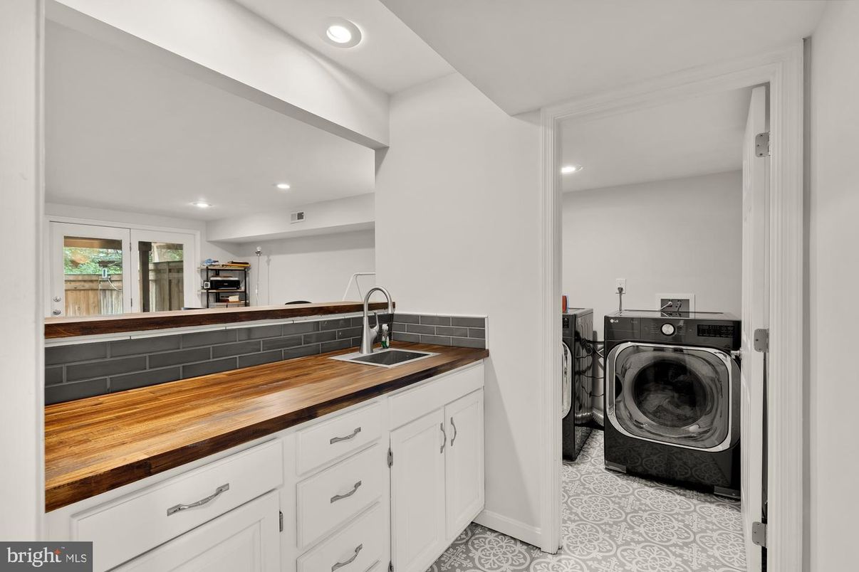 Interior, Recessed Lighting, Washer