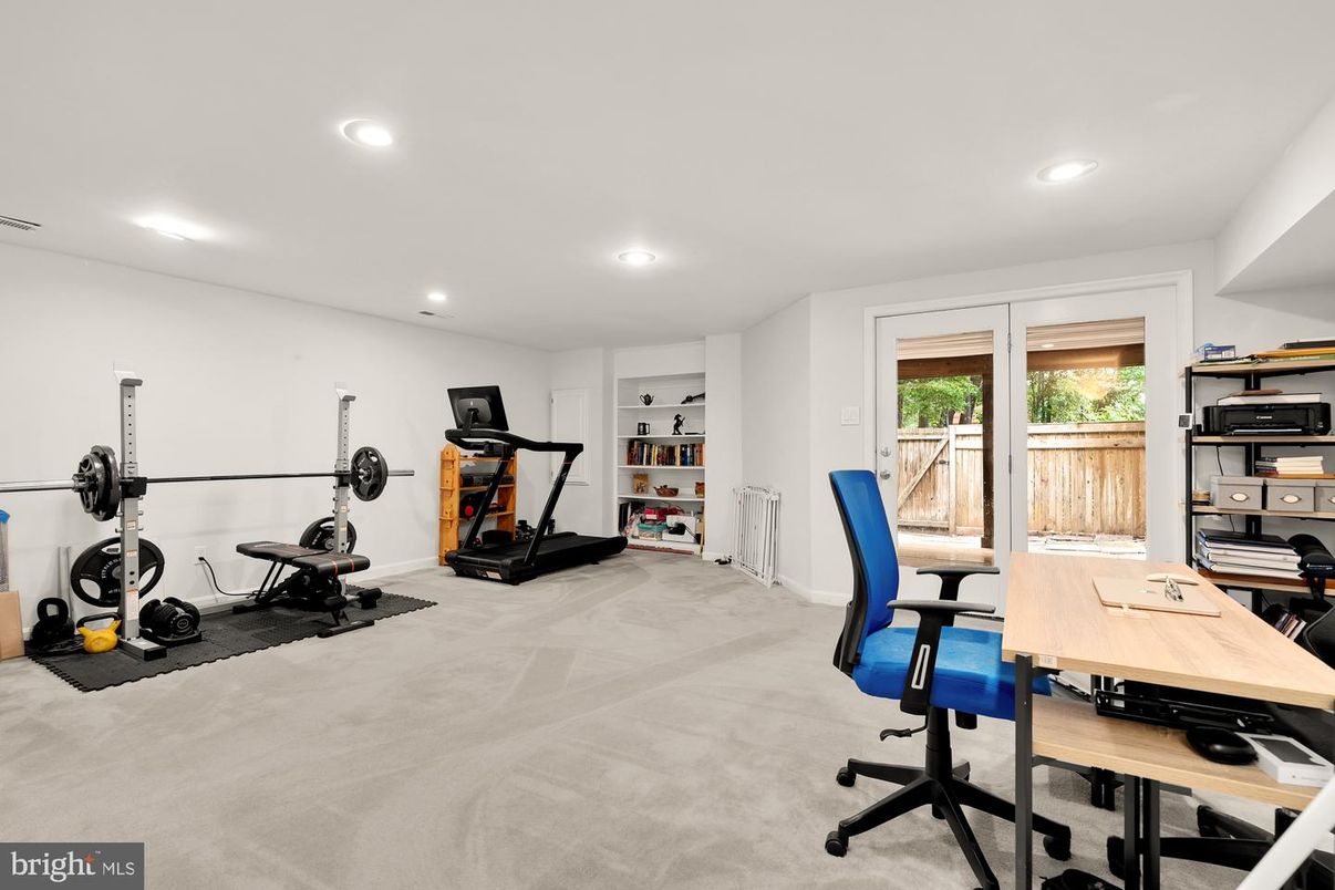 Fitness Equipment, Home Office, Interior, Recessed Lighting