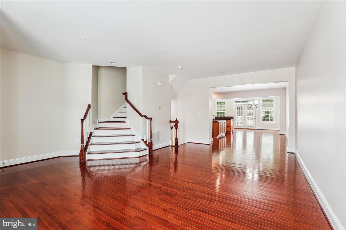 Empty room, Interior, Pendant Lights, Recessed Lighting, Wood Texture Flooring