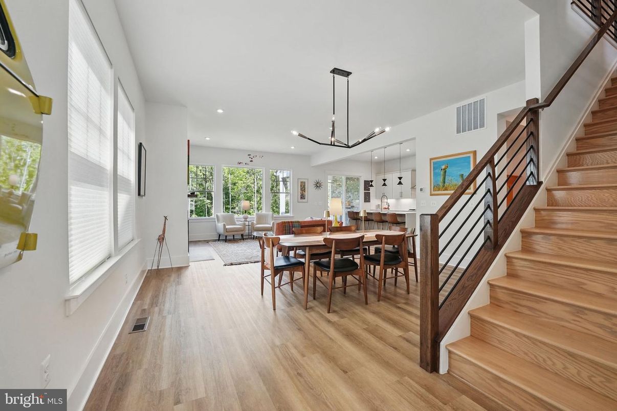 Dining room, Interior, Living room, Pendant Lights, Recessed Lighting, Wood Texture Flooring